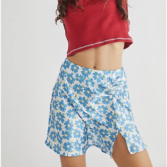 Free People Dresses & Skirts - Free People Women’s Jessie Satin Blue Floral Slit Mini Skirt 4